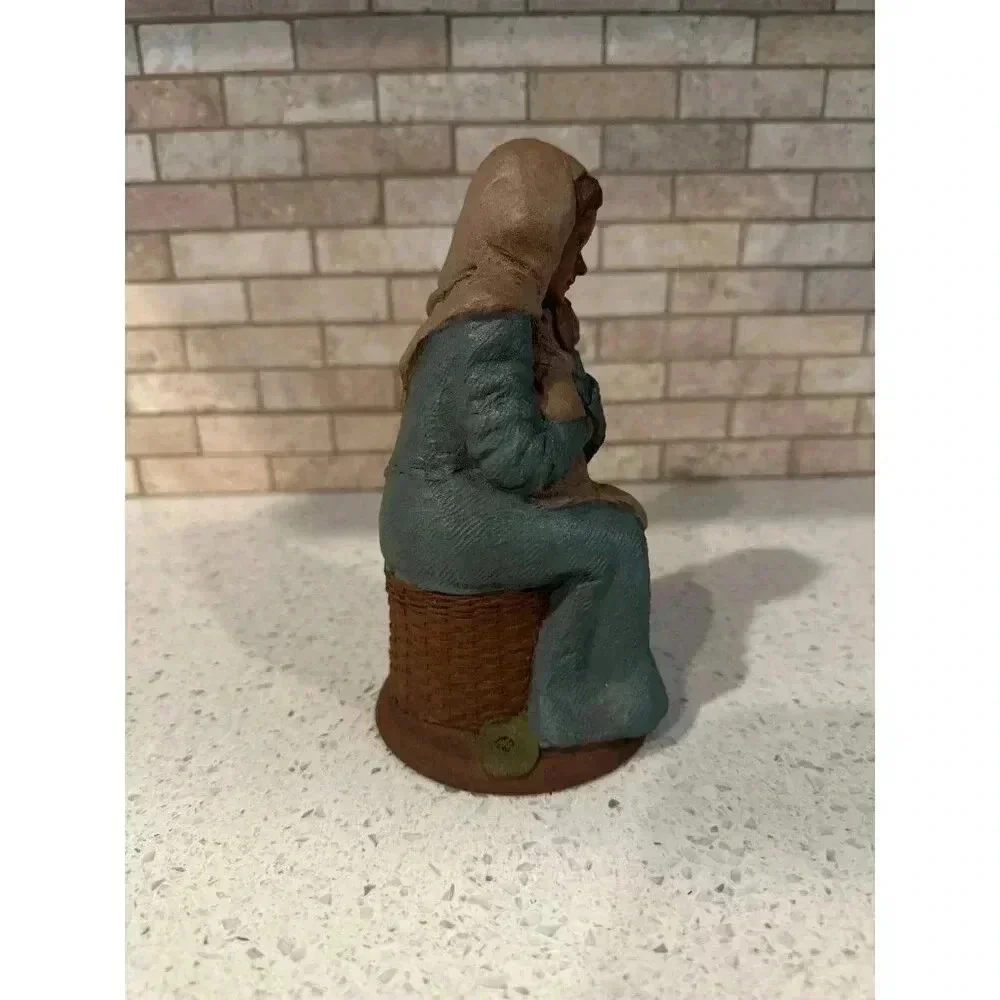 Cairn Tom Clark Mary-R II 1986 Vintage Nativity Figurine‎ With Baby Jesus (n)